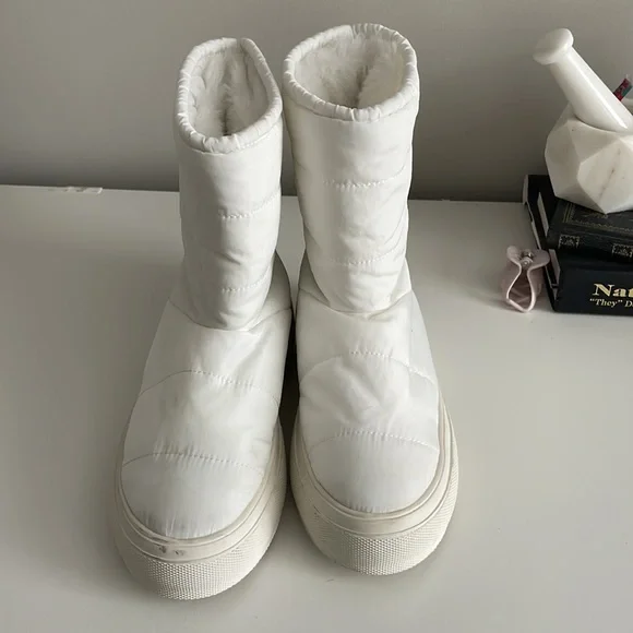 J/Slides Puffer Fur Waterproof Platform Boots - Picture 4 of 4